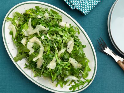 Arugula-Salad-with-Olive-Oil-Lemon-and-Parmesan_s4x3.jpg.rend.sni12col.landscape